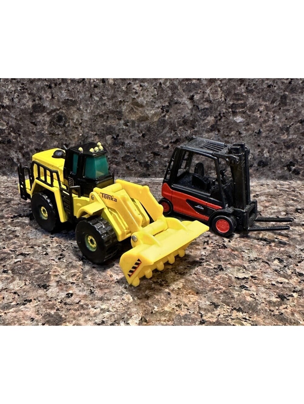 Lot of 2 Diecast Vehicles Tonka Wheel Loader & Siku Linde Forklift Construction